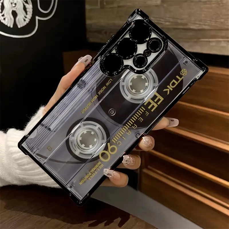 Retro Cassette Pattern Plating - Samsung Galaxy A55 recension och pris